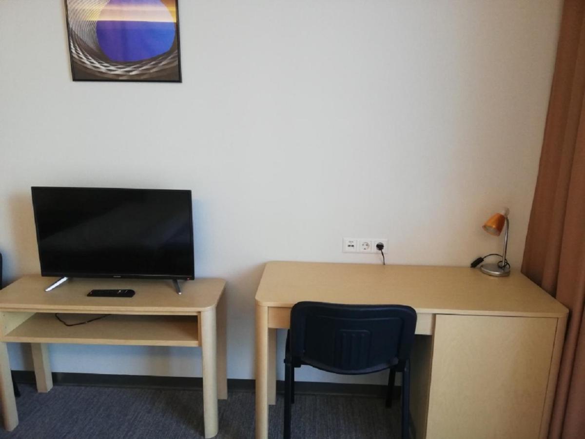 Zaliasis Slenis - Self Check-In Hotel - Free Parking Aukstkiemiai Luaran gambar